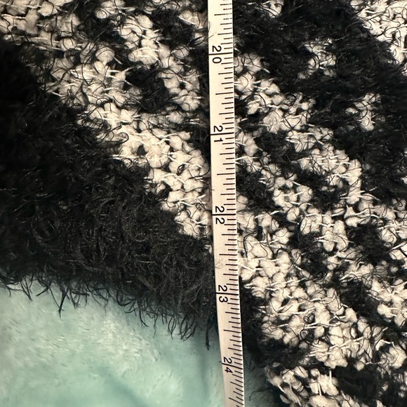 MAK soft cozy fuzzy cardigan xs-measures to medium. P2P 23” by MAK sweaters - Picture 13 of 13